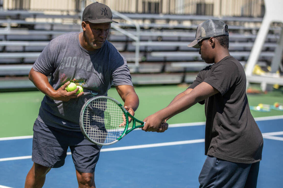 1200x800 youth education through sports tennis in the land 2022 youth clinic